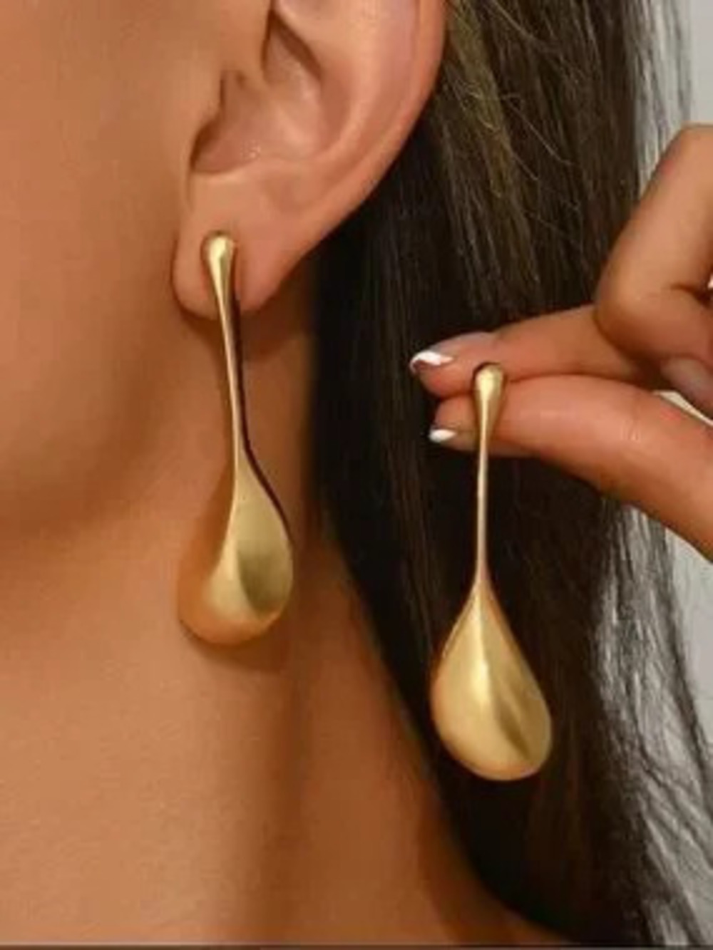 Modern Gold Teardrop Dangle Earrings